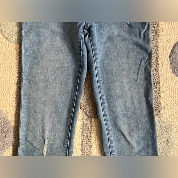 J Crew Mercantile Jeans - Women's Size 26 - Light Wash - Raw hem - Picture 3 of 16